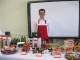metns-christmas-fair-2012-029-800x600